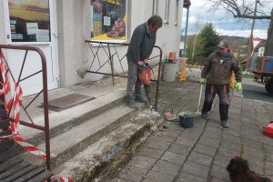 Rekonstrukce schodiště obecního obchůdku