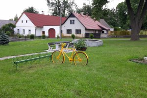Nová dekorace návsi - od léta 2015